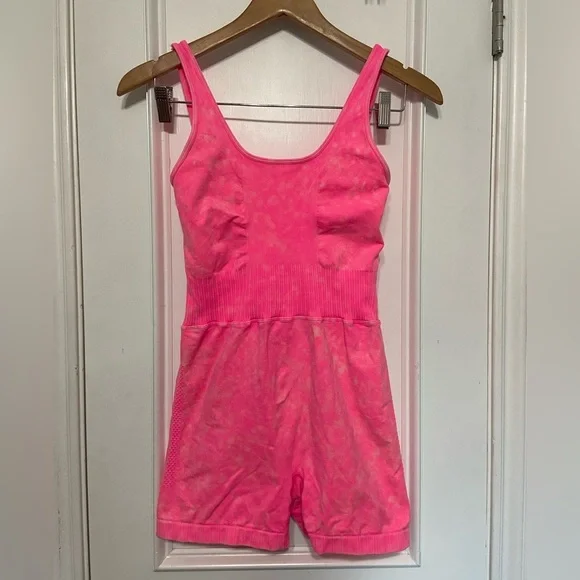 Zenana Outfitters LIKE NEW hot pink mineral wash spandex onesie romper L/XL - Picture 5 of 9
